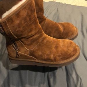 Ugg chestnut boots, womans